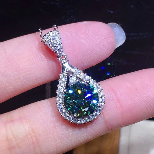 Colar Gota de Pedrinhas com Pedra Verde
