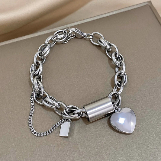 Pulseira Elos Grossos com Coração e Placa