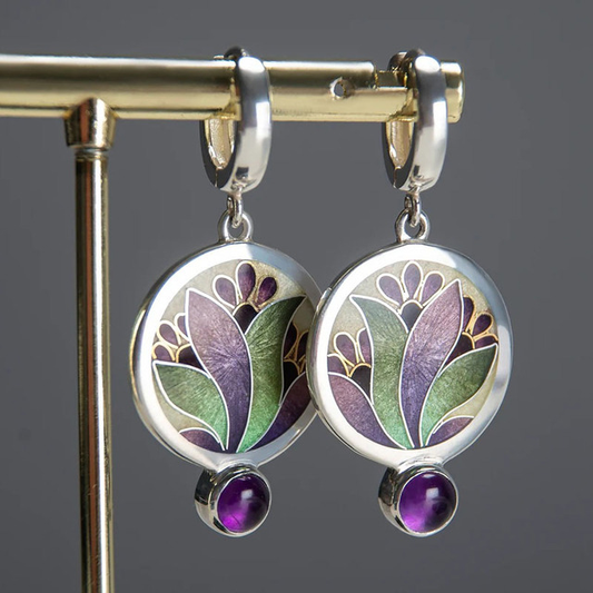 Brincos Medalhão de Flor com Pedra Roxa