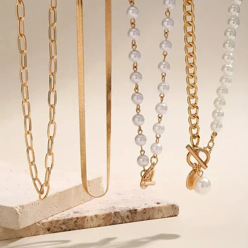Conjunto Quatro Colares com Pérolas e Fecho em T