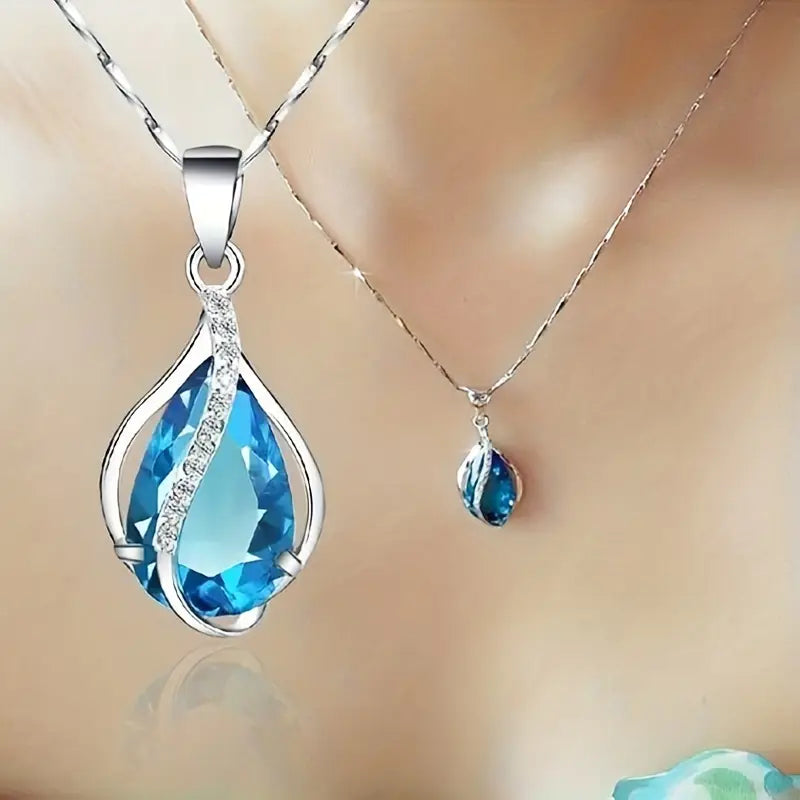 Colar Gota Azul com Faixa de Pedrinhas
