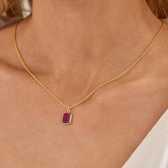 Colar Duplo Clipe com Pedra Vermelha Rectangular