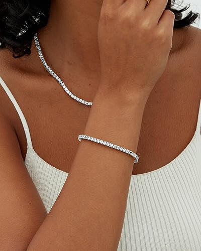 Pulseira Riviera com Fecho Dobrável Prateada ou Dourada