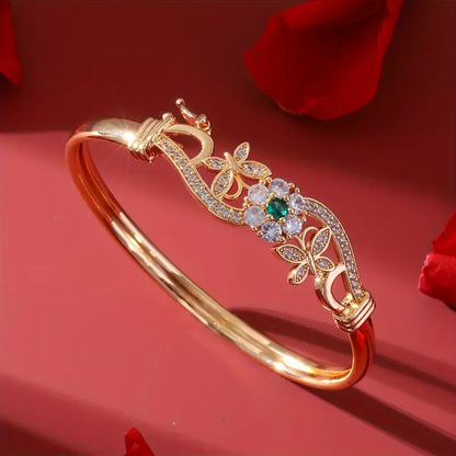 Pulseira Rígida Flor com Centro Verde e Borboletas