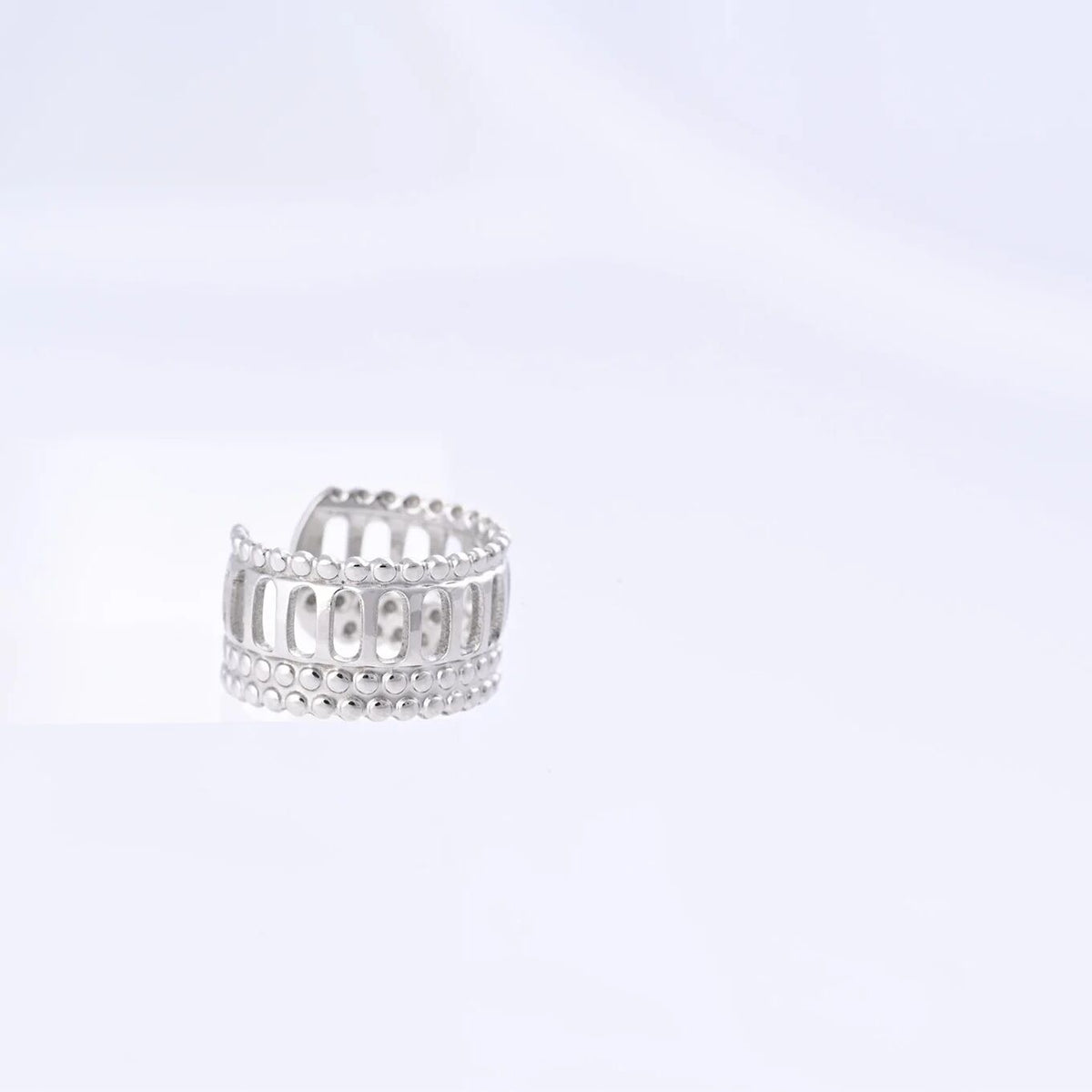 Ear Cuff Largo Vazado