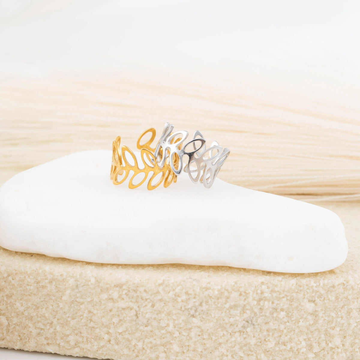Ear Cuff Folhas Vazadas