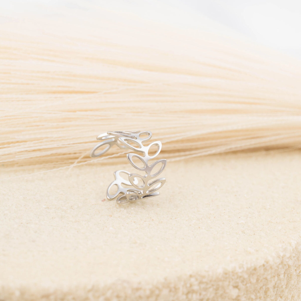 Ear Cuff Folhas Vazadas