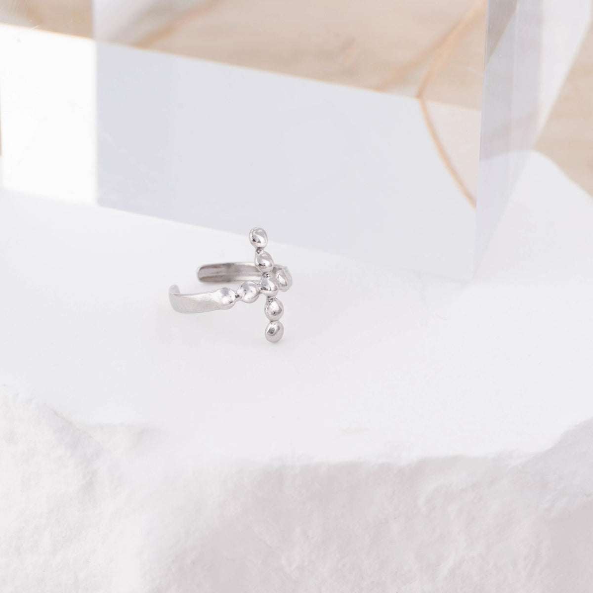 Ear Cuff Cruz de Bolinhas