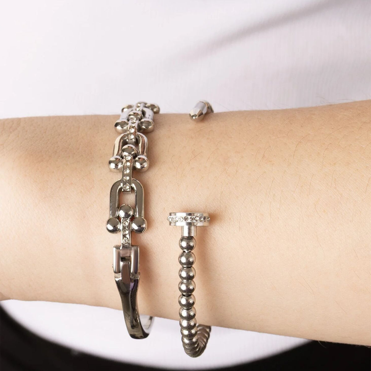 Pulseira Rígida Prego de Bolinhas