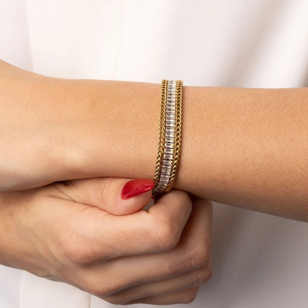 Pulseira Entrançada com Baguetes