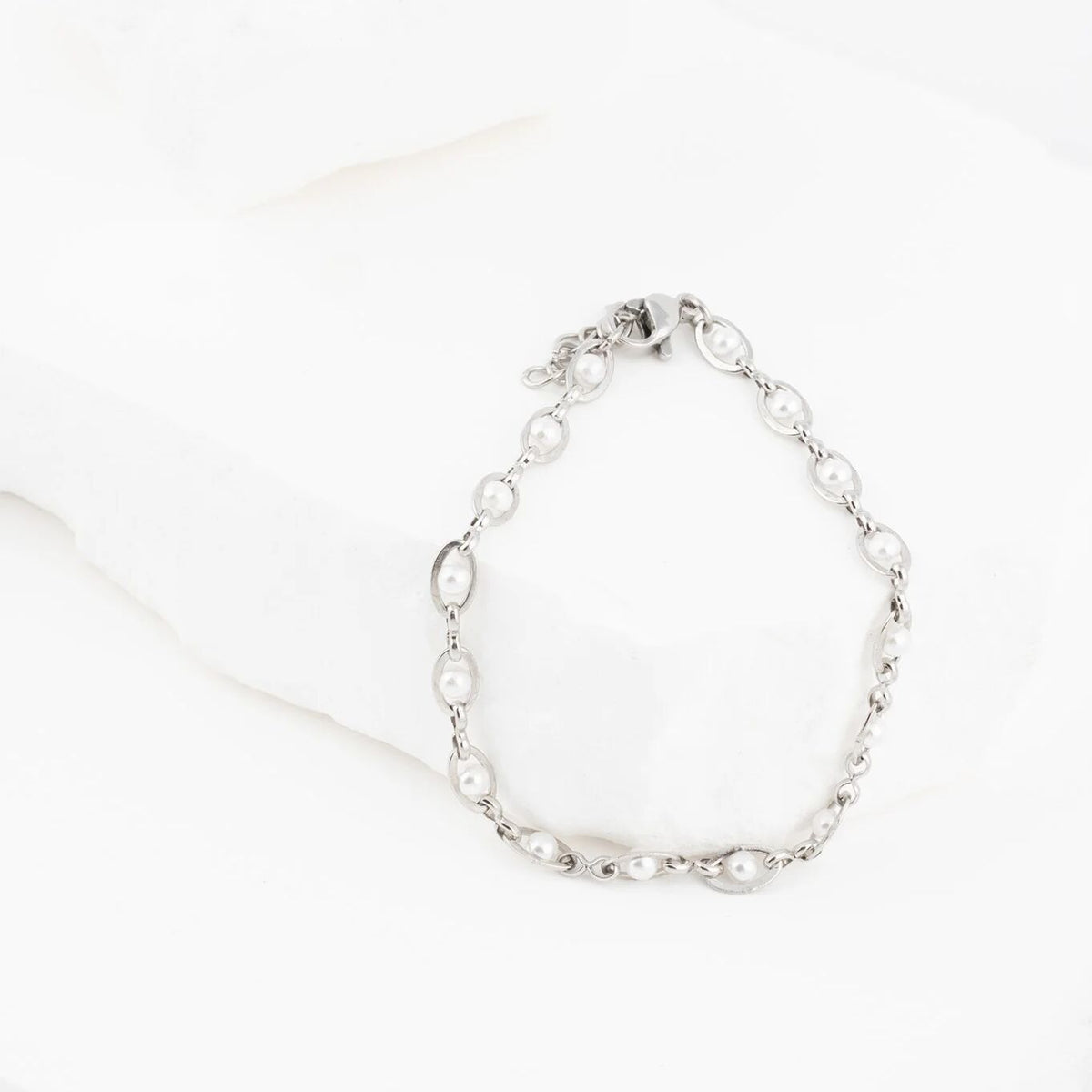 Pulseira Pérolas em Elos Ovais