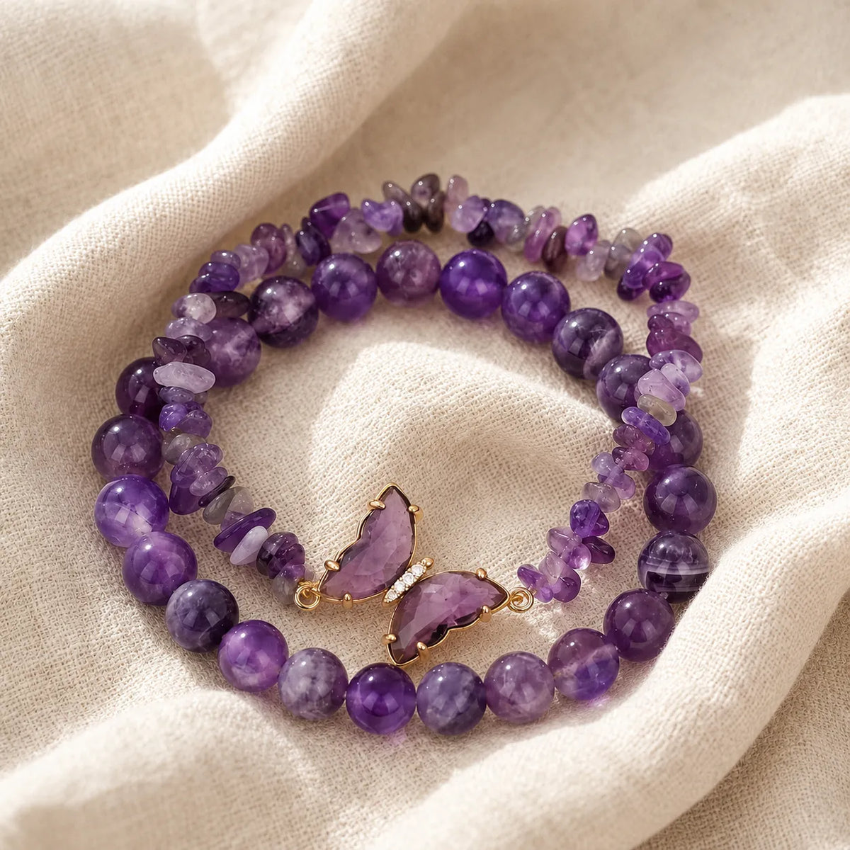 Conjunto Duas Pulseiras Roxas com Borboleta