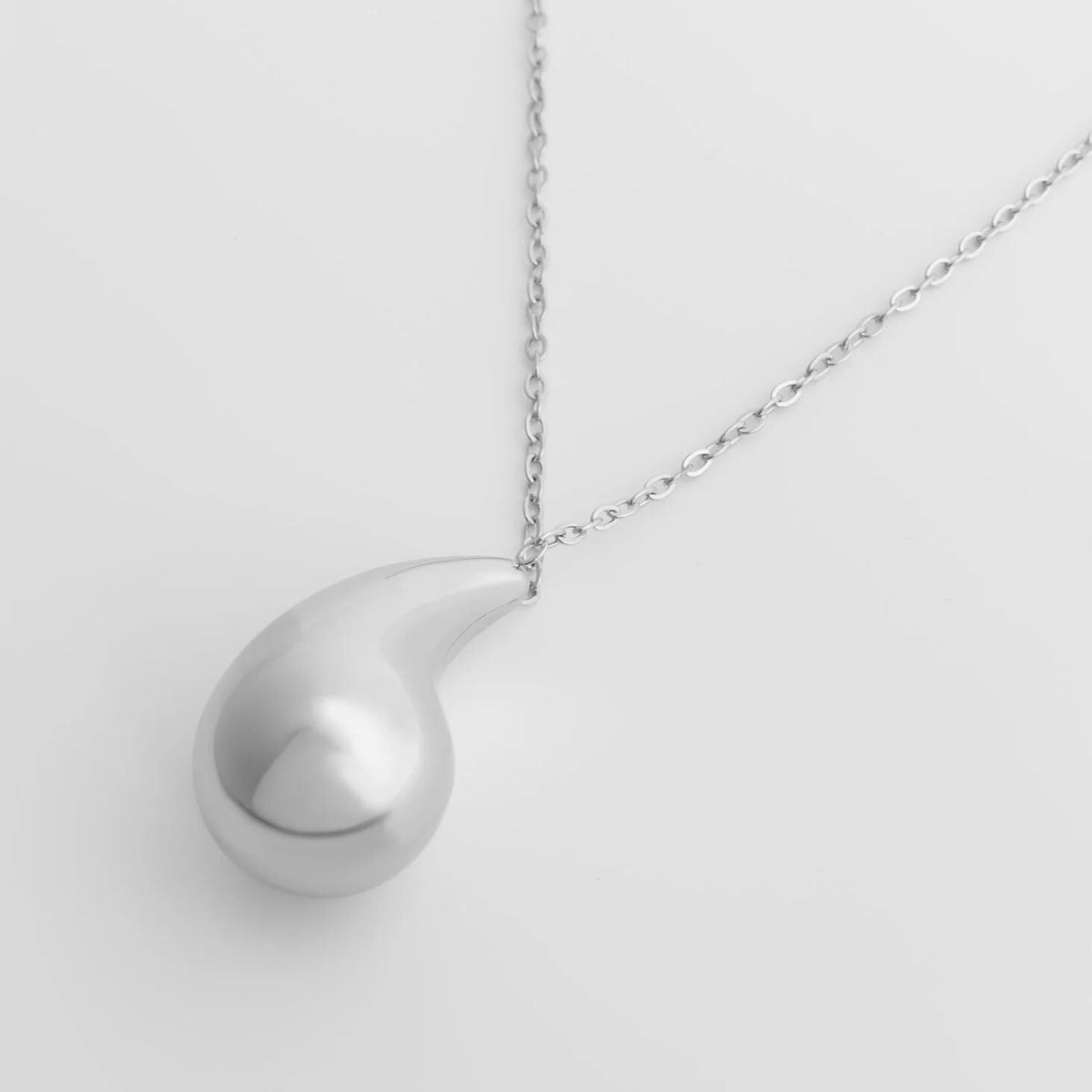 Colar Gota Cheia