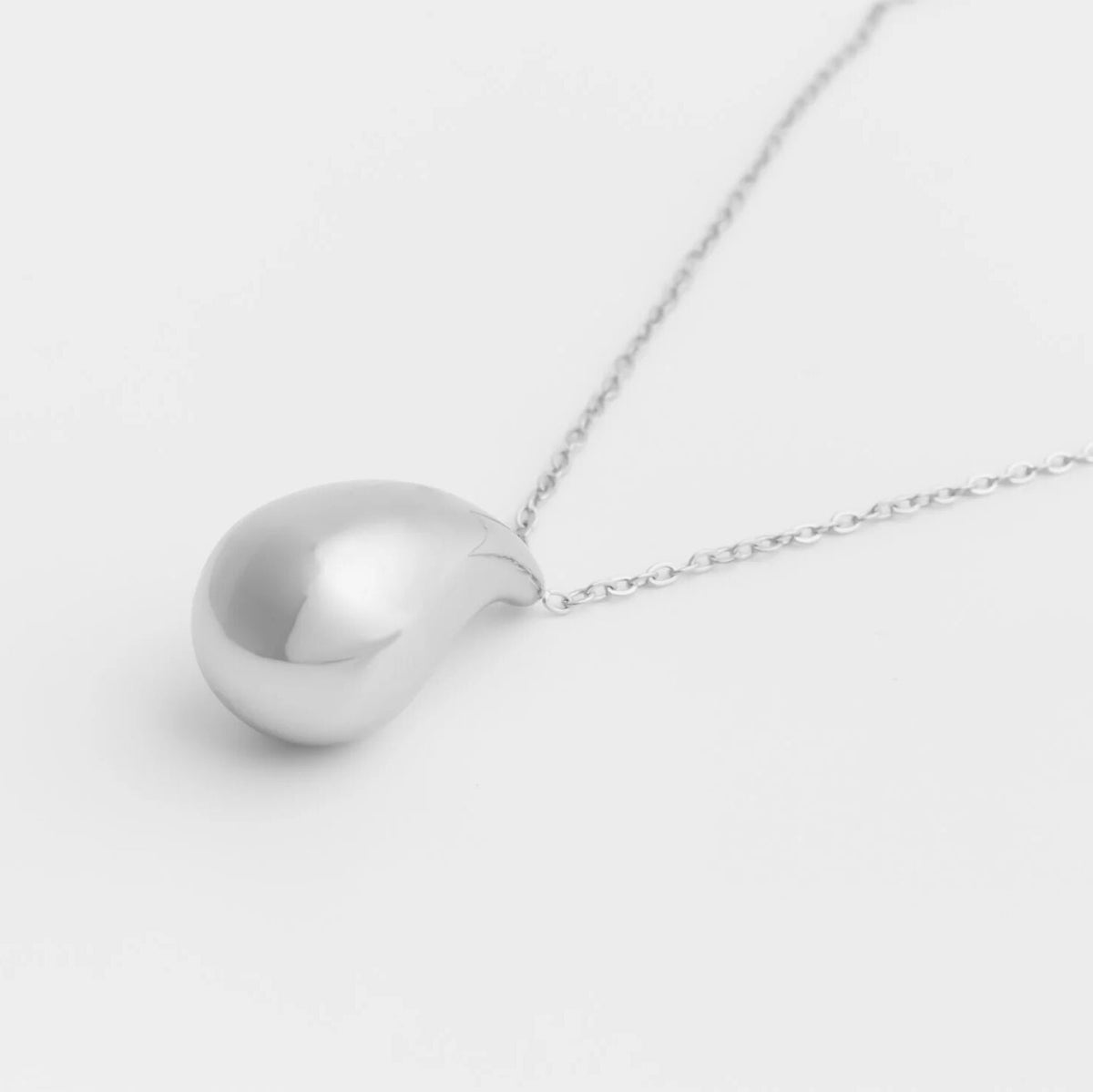 Colar Gota Cheia