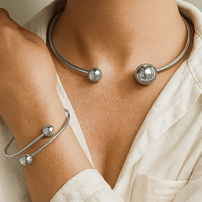 Conjunto Colar Rígido e Pulseira com Bolas