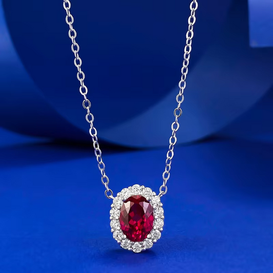 Colar Oval Vermelho com Orla de Pedrinhas