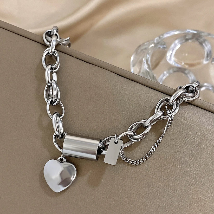 Pulseira Elos Grossos com Coração e Placa