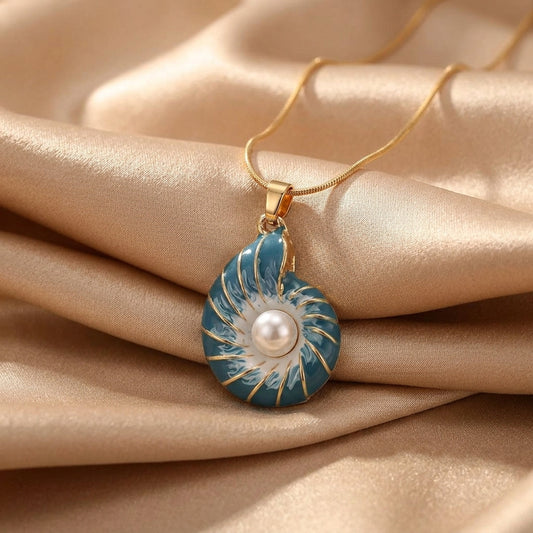 Colar Concha em Espiral Azul com Pérola