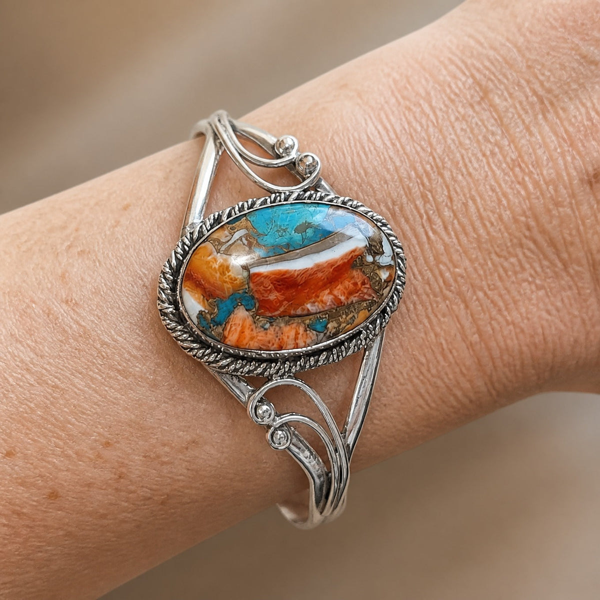Pulseira Rígida Pedra Laranja e Azul