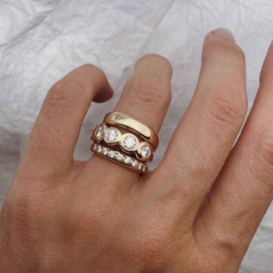 Conjunto Três Anéis Dourados para Empilhar