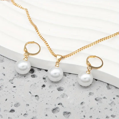 Conjunto Colar e Argolas com Pérola