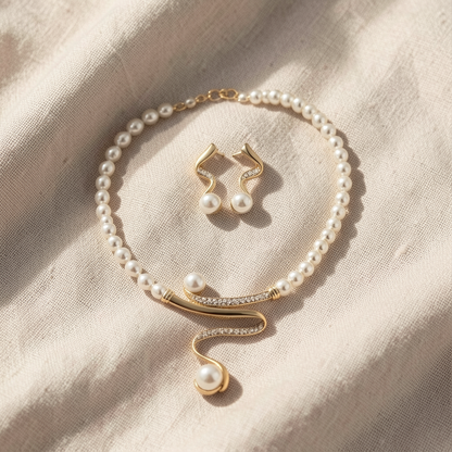 Conjunto Colar e Brincos Pérolas com Onda Dourada