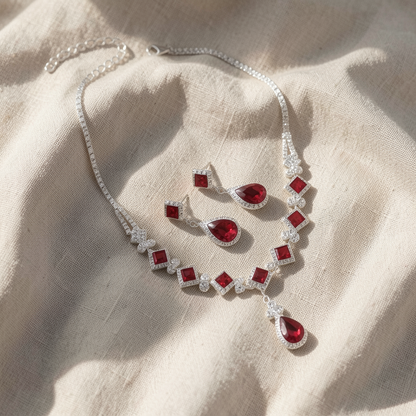 Conjunto Colar e Brincos Gota e Quadrados Vermelhos